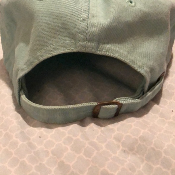 Vineyard Vines Hat - Picture 2 of 2